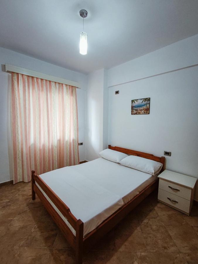 El Rio Apartments Саранда Экстерьер фото
