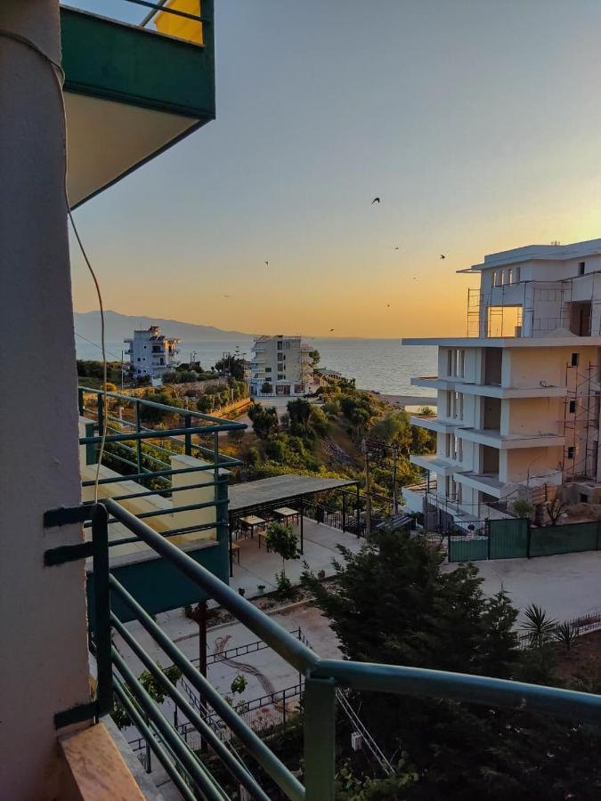 El Rio Apartments Саранда Экстерьер фото